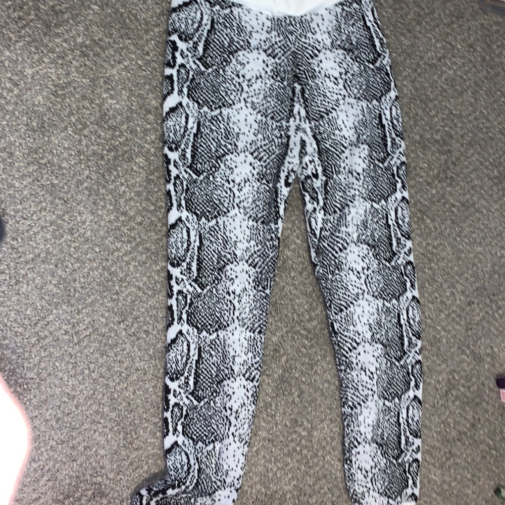 Fashionnova Printed Sweater Leggings